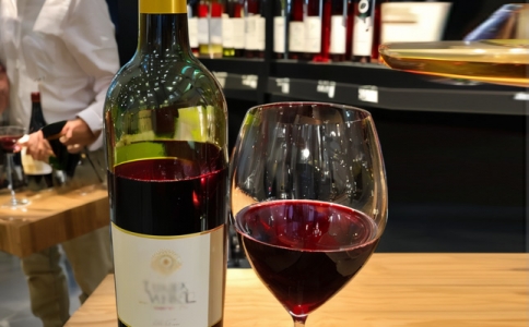 成都進(jìn)口紅酒加盟哪家好 紅酒專業(yè)術(shù)語知識(shí)及講解
